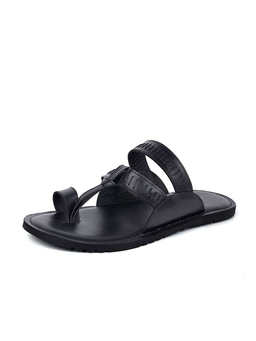 men solid toe separator sandal - 21748471 -  Standard Image - 2