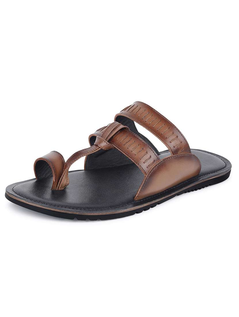 men solid one toe sandals - 21748473 -  Standard Image - 2