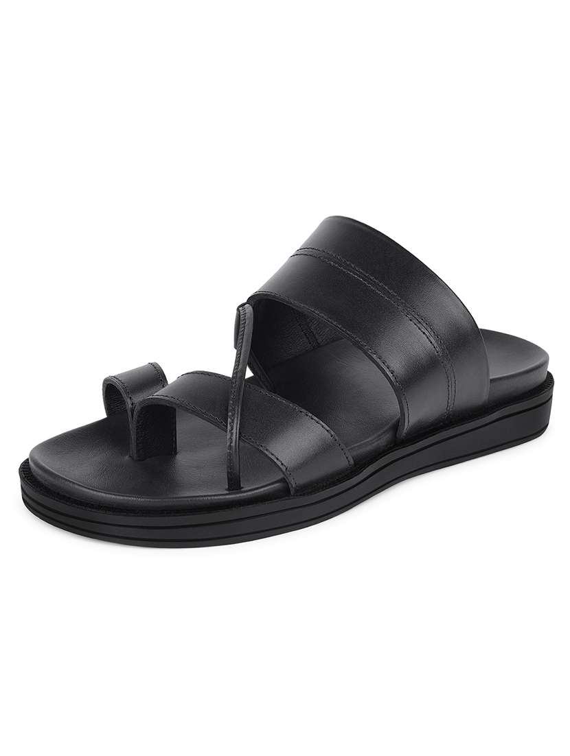 men solid one toe sandals - 21748476 -  Standard Image - 2