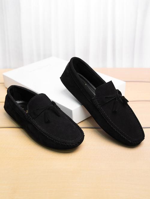 men solid slip on tassel detailed loafers - 21748520 - Standard Image - 0