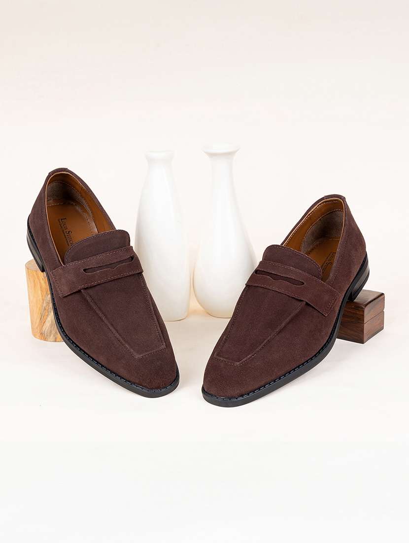 men solid slip on moccasins