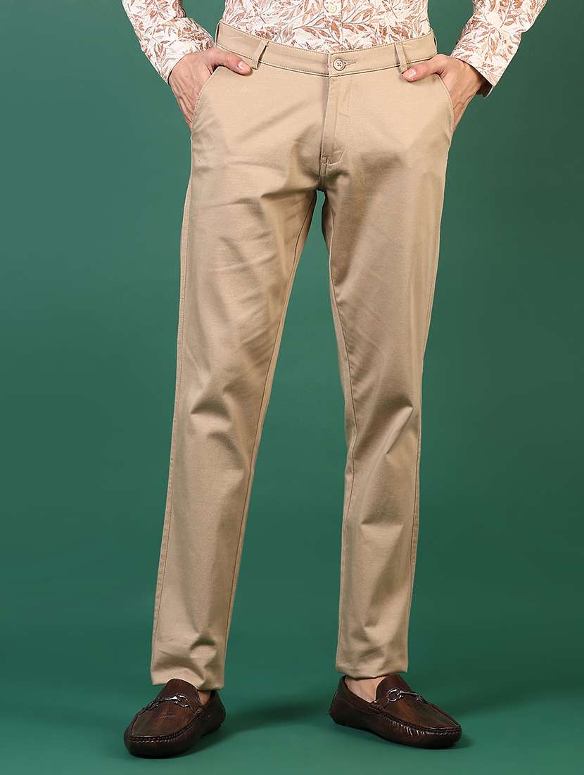 men mid rise solid chinos 