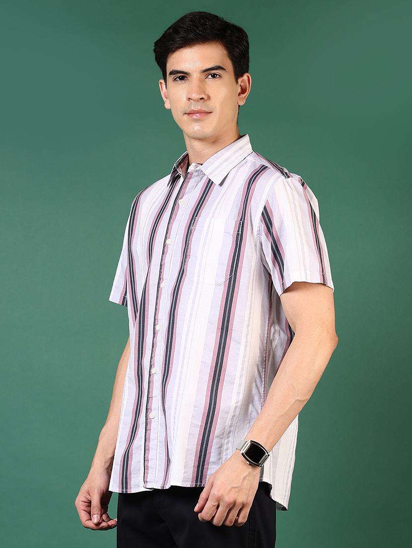 men collared short sleeves casual shirt - 21749804 -  Standard Image - 2