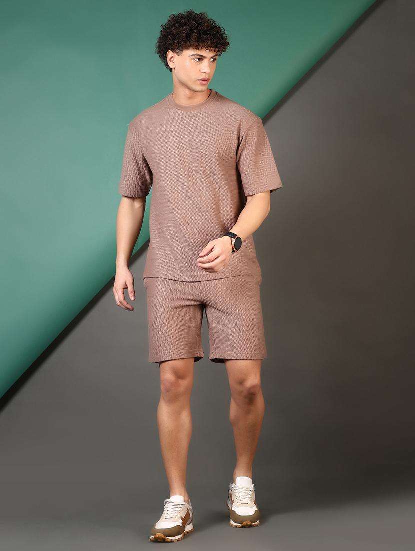 men solid mid rise regular fit shorts - 21749812 -  Standard Image - 2