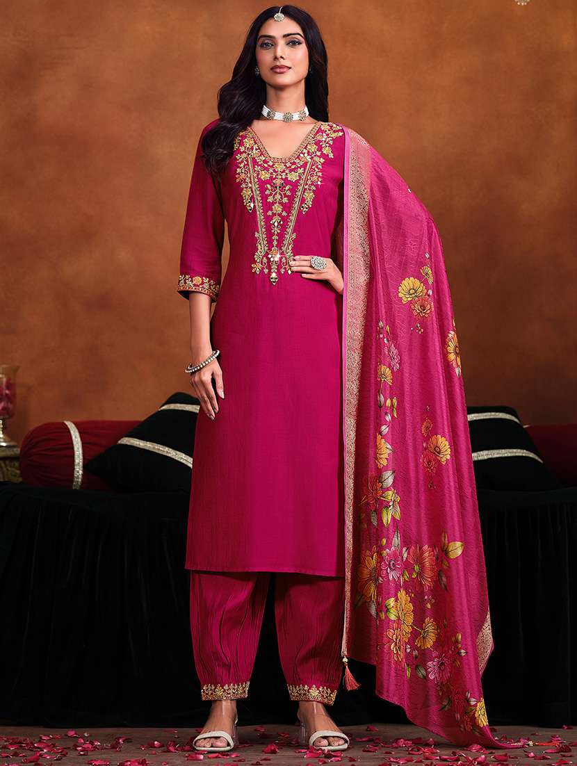 women three quarter sleeve kurta salwar with dupatta set