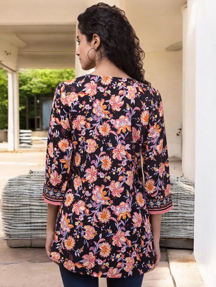 women three quarter sleeve side slit kurta - 21750727 - Standard Image - 2
