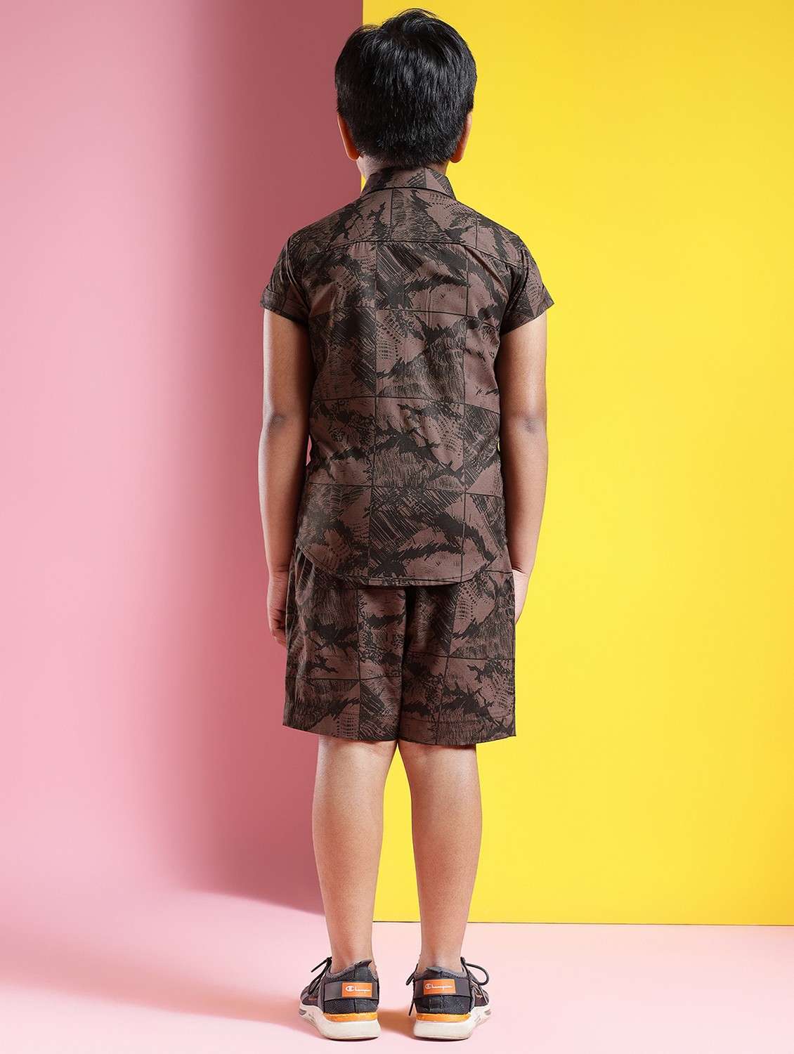 boys printed short sleeves shirt and shorts set - 21750844 -  Standard Image - 2