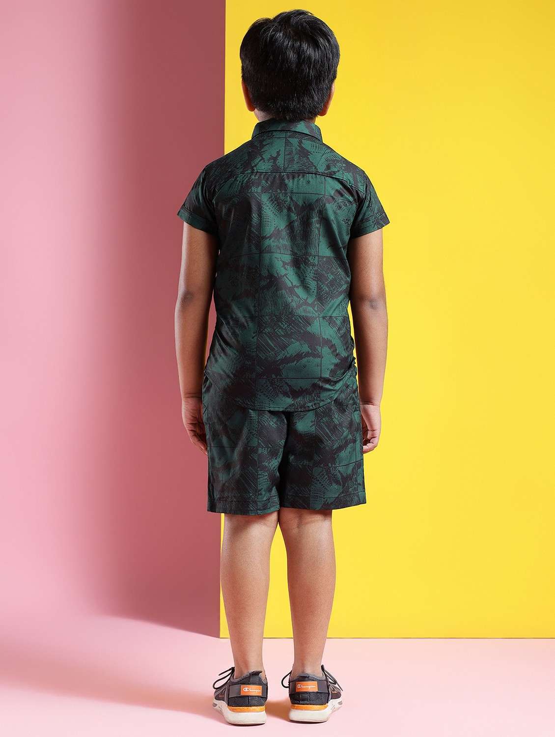 boys printed short sleeves shirt and shorts set - 21750869 -  Standard Image - 2