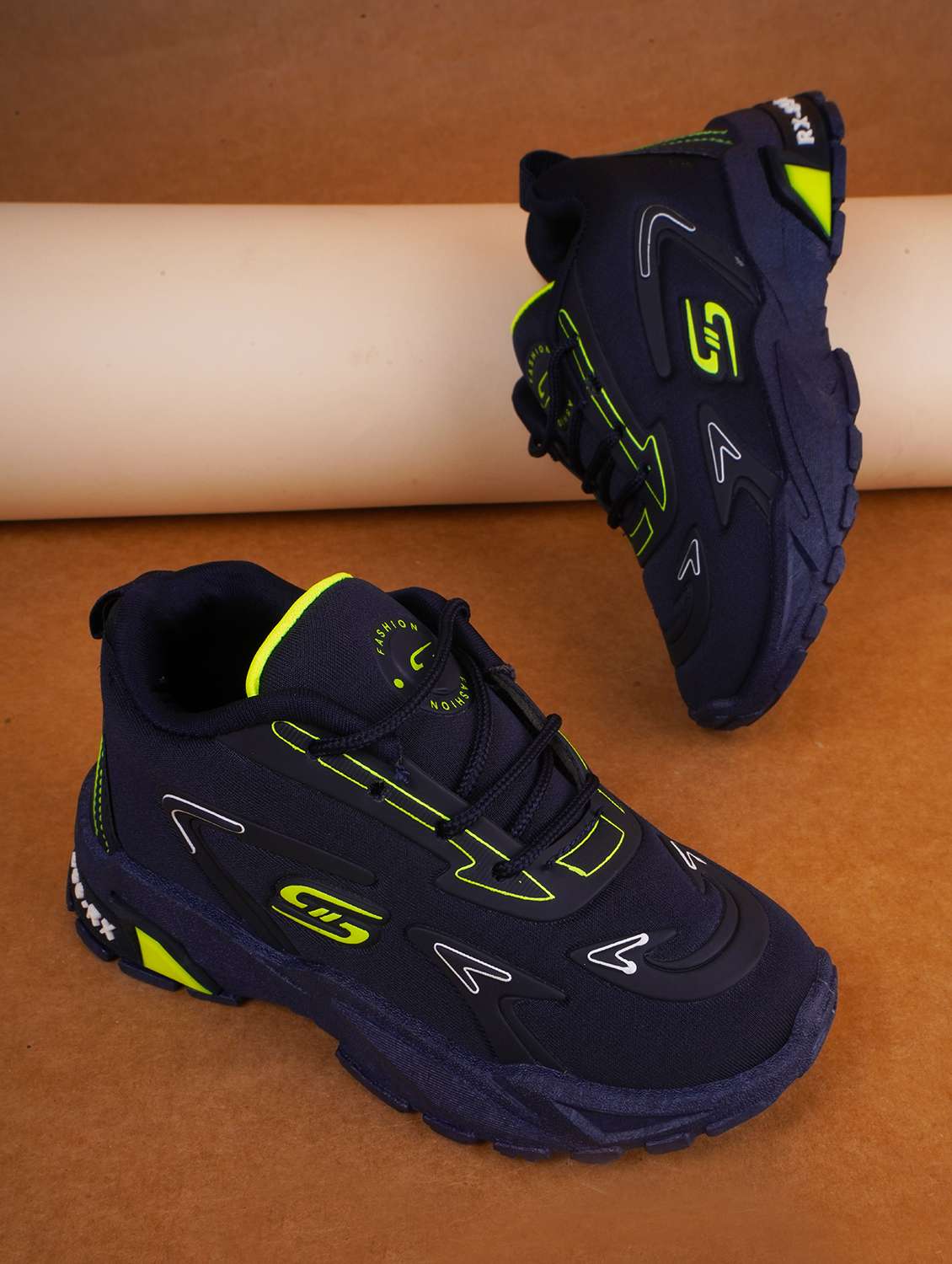 boys lace up sport shoes