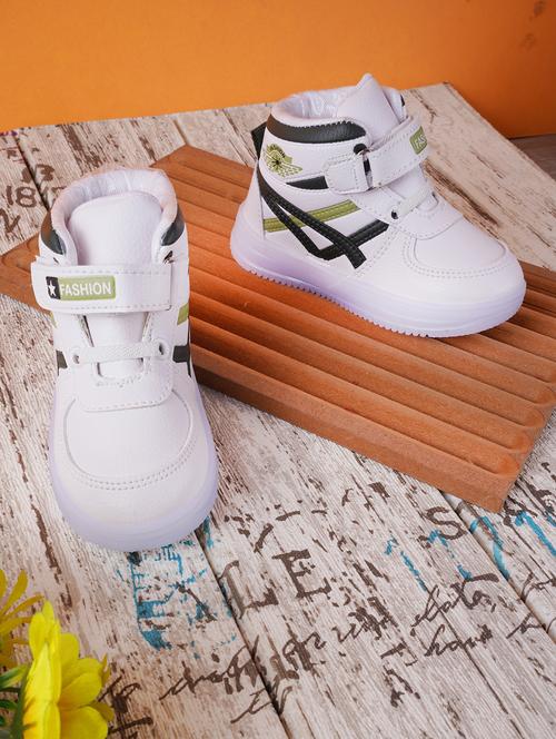 boys solid velcro sneaker - 21750904 -  Standard Image - 0