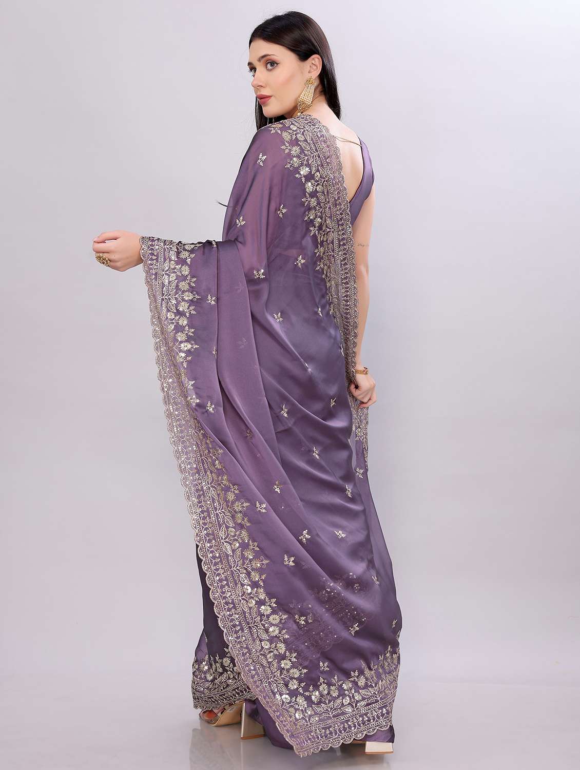 women solid with work embroidered saree with blouse - 21753242 -  Standard Image - 2