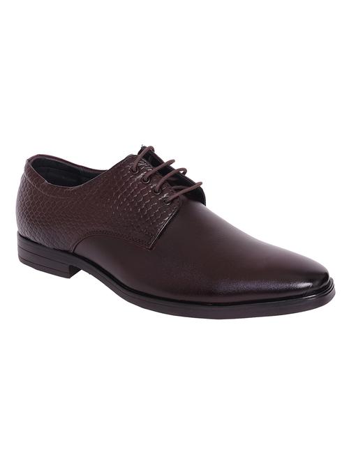 men brown lace-up derby - 21753539 -  Standard Image - 0