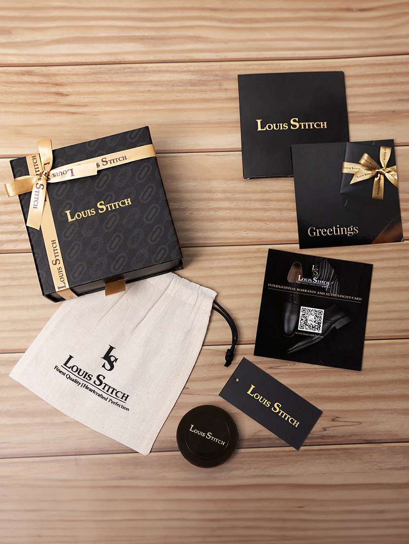 men pin buckle reversible leather belt - 21762121 -  Standard Image - 7