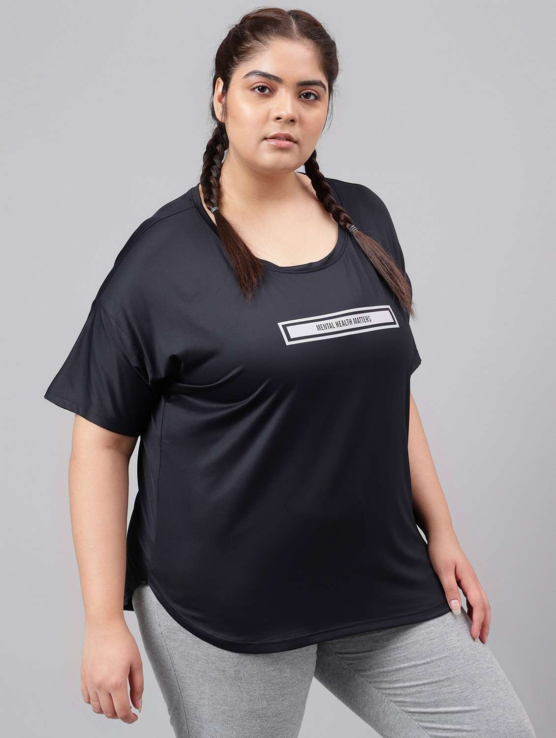 women black typographic round neck t-shirt - 21762451 -  Standard Image - 2