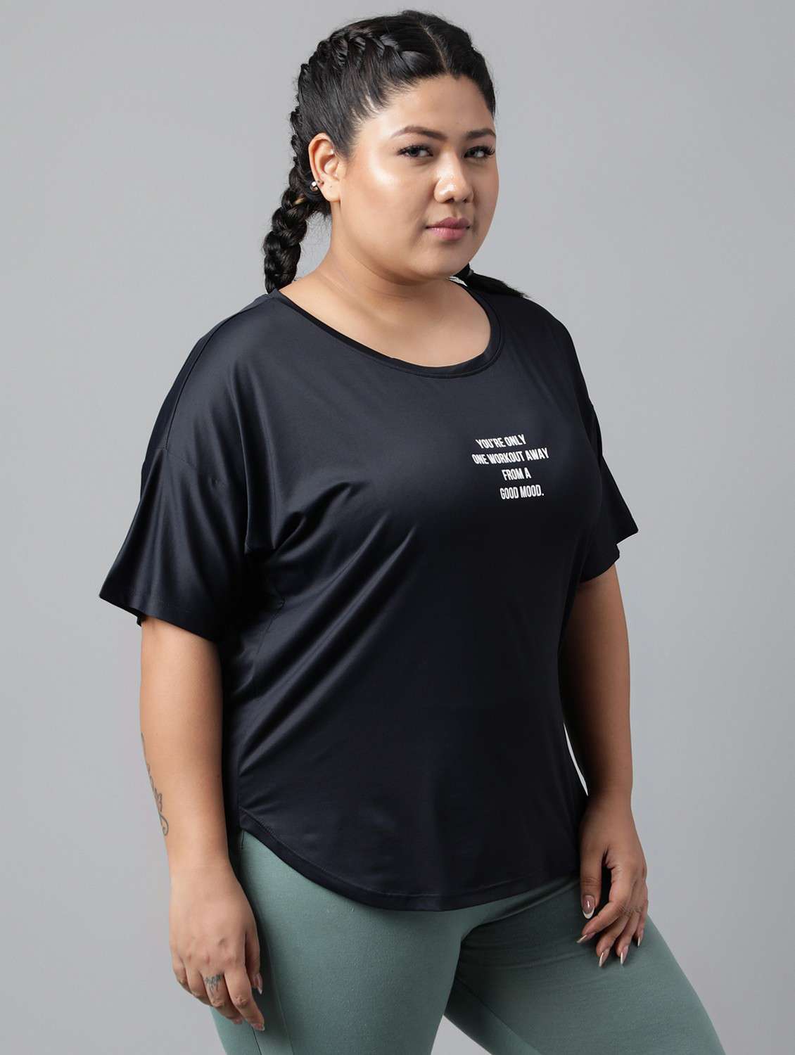 women black typographic round neck t-shirt - 21762491 -  Standard Image - 2