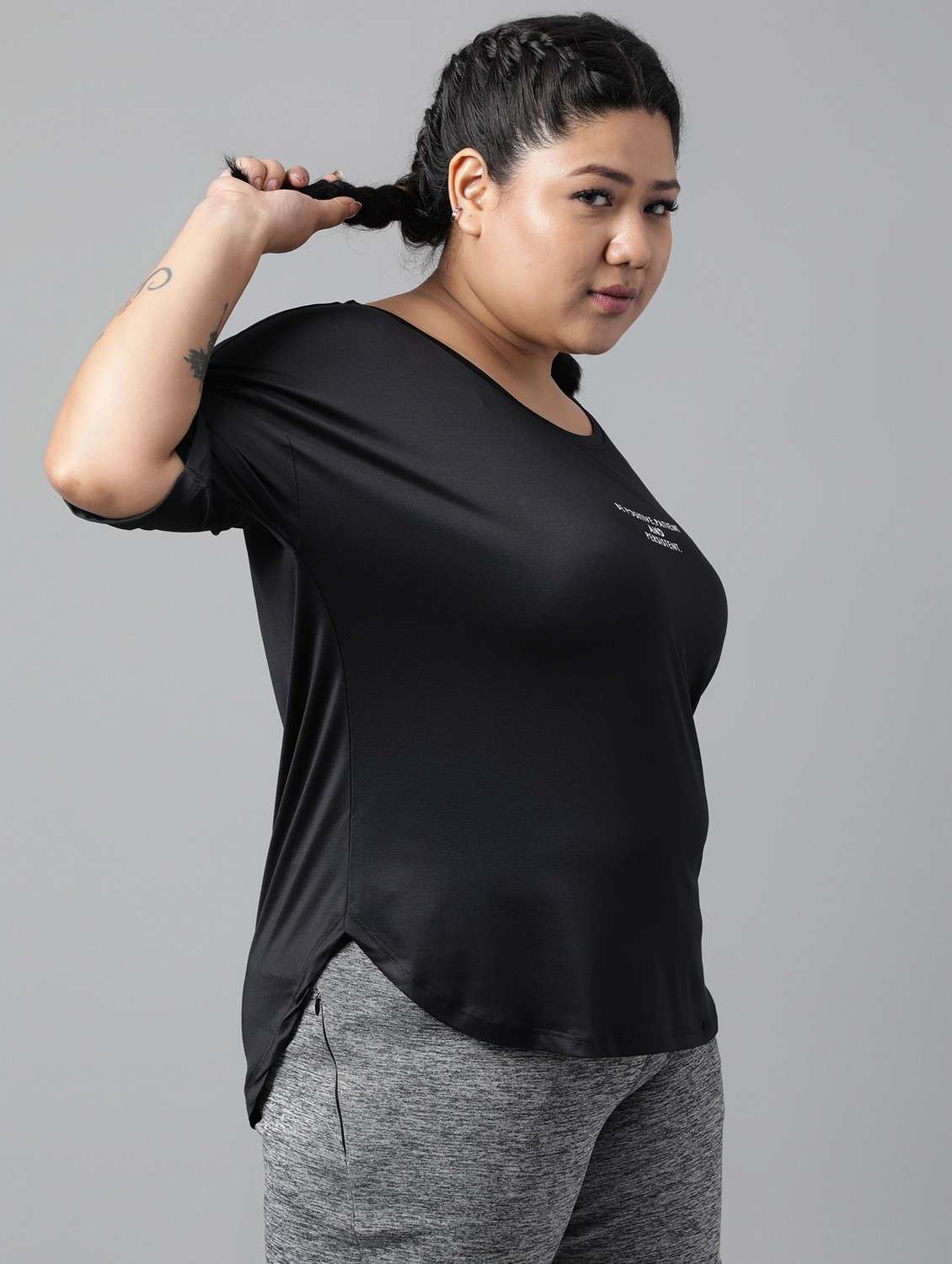 women black typographic round neck t-shirt - 21762508 -  Standard Image - 2