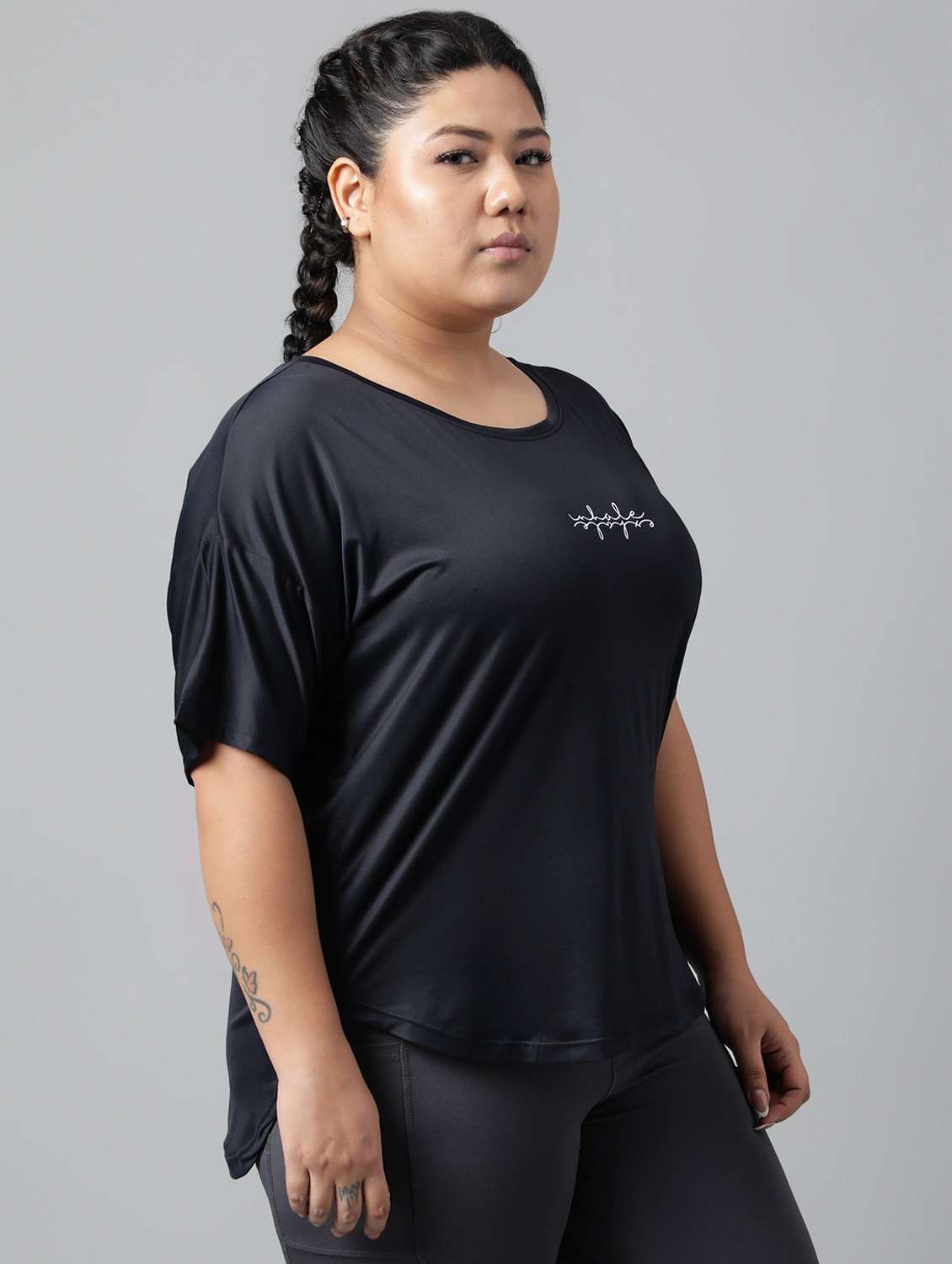 women black typographic round neck t-shirt - 21762519 - Standard Image - 2