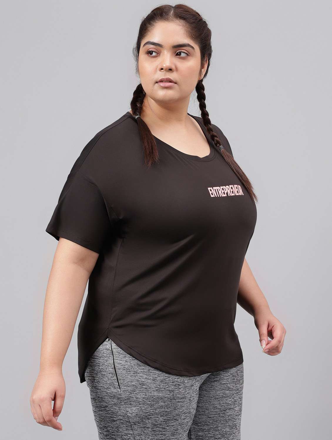 women black typographic round neck t-shirt - 21762555 -  Standard Image - 2