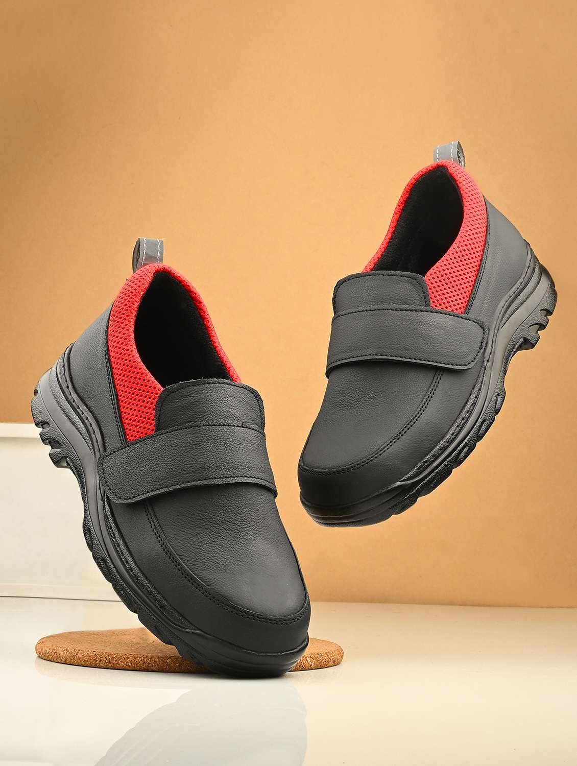 men black slip on casual shoes