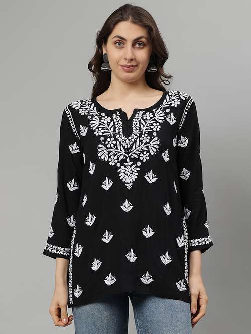 women three quarter sleeve straight chikankari kurti - 21764582 -  Standard Image - 0