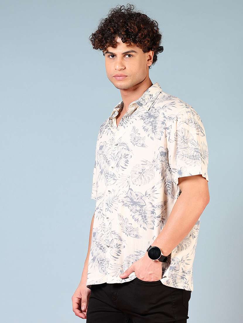 men printed short sleeve regular fit casual shirt - 21765939 - Standard Image - 2