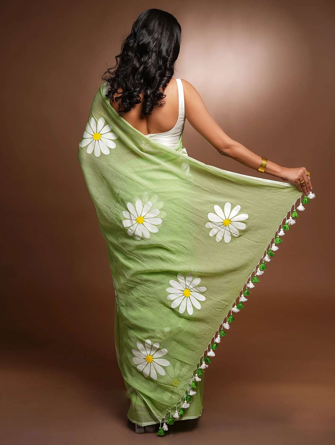 womne floral printed saree with blouse - 21766143 -  Standard Image - 2