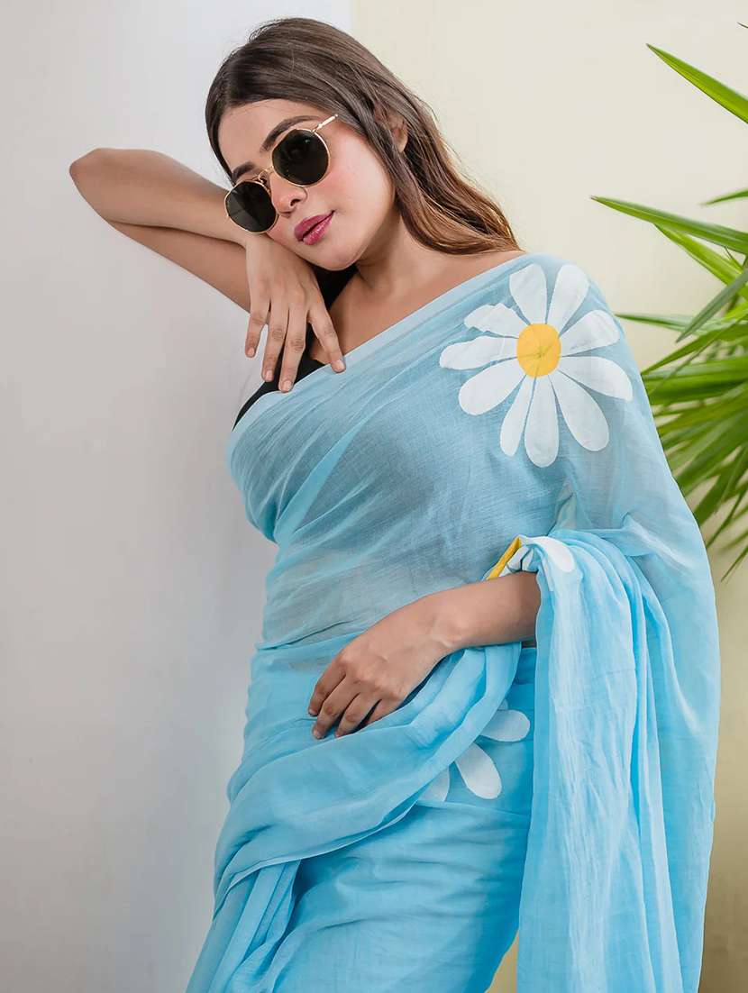 women floral printed saree with blouse - 21766145 -  Standard Image - 2