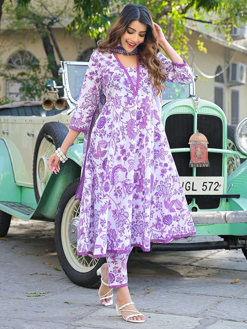 women three quarter sleeve kurta pant with dupatta set - 21766313 -  Standard Image - 2