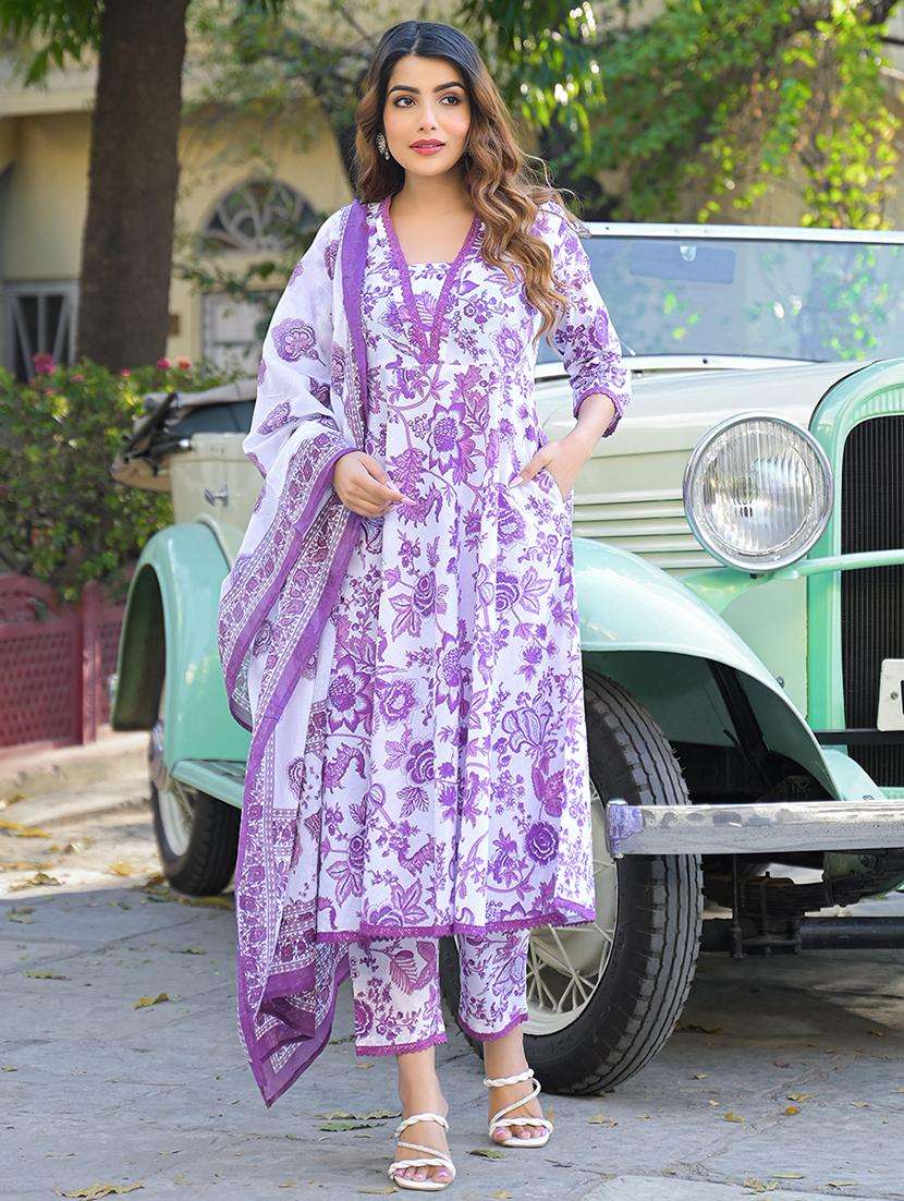 women three quarter sleeve kurta pant with dupatta set - 21766313 -  Standard Image - 2