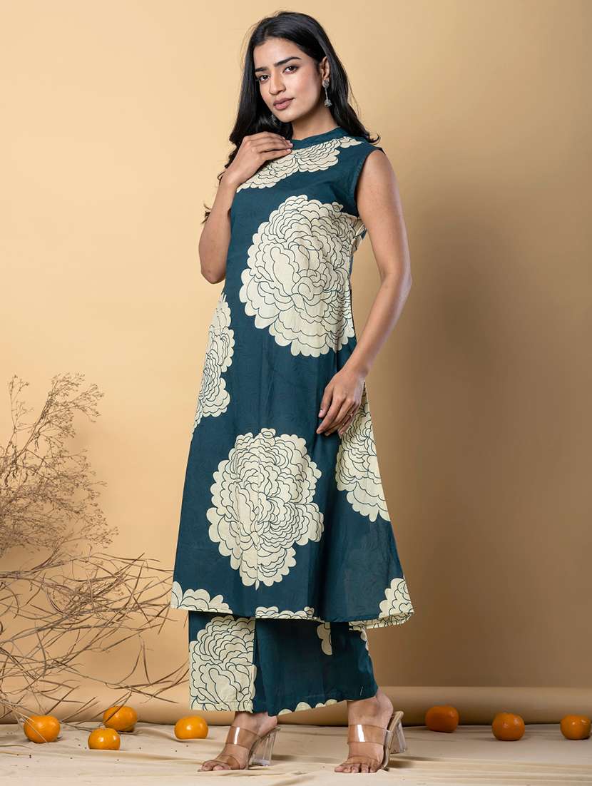women floral printed sleeveless kurta palazzo set - 21766782 -  Standard Image - 2