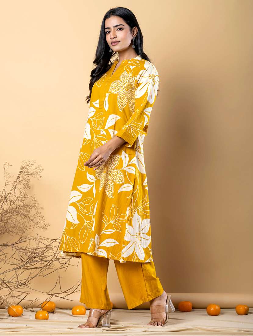 women three quarter sleeve kurta palazzo set - 21766786 -  Standard Image - 2