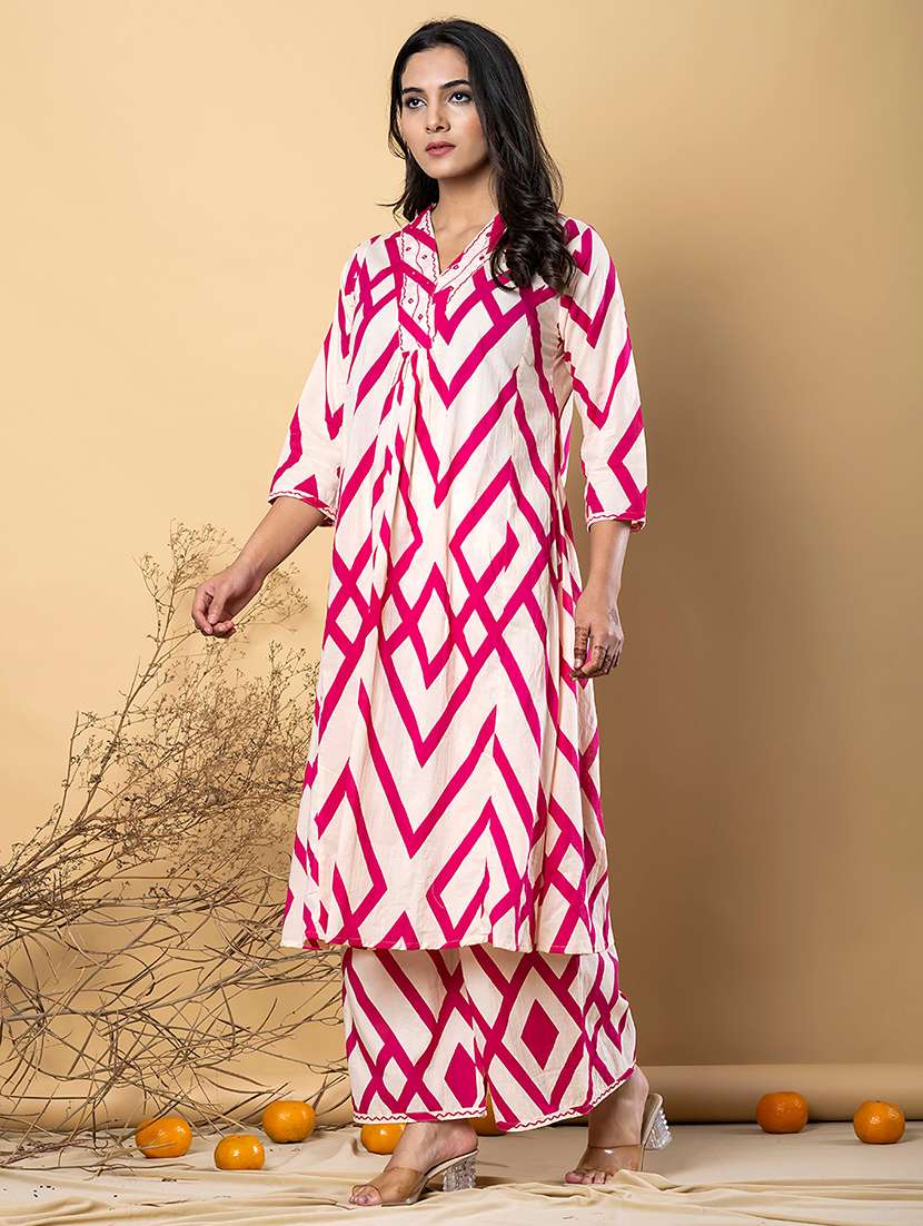 women three quarter sleeve kurta palazzo set - 21766788 -  Standard Image - 2