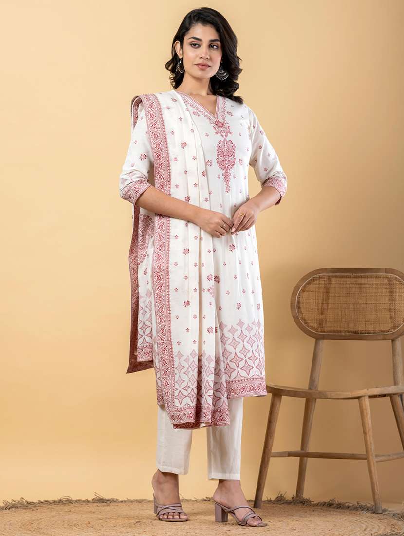 women three quarter sleeve kurta pant with dupatta set - 21766790 -  Standard Image - 2