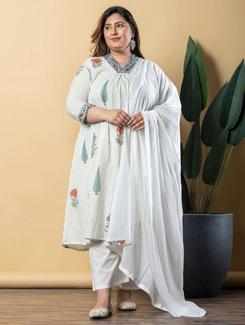 women three quarter sleeve kurta pant with dupatta set
