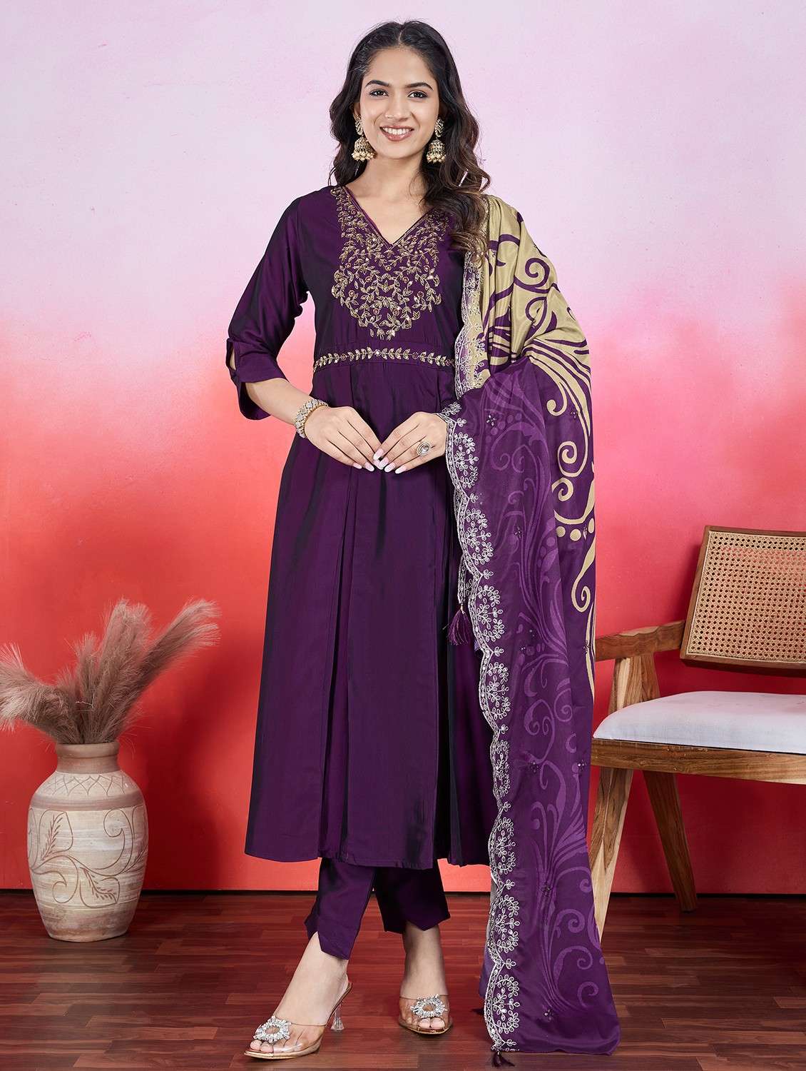 women three quarter sleeve kurta pant with dupatta set