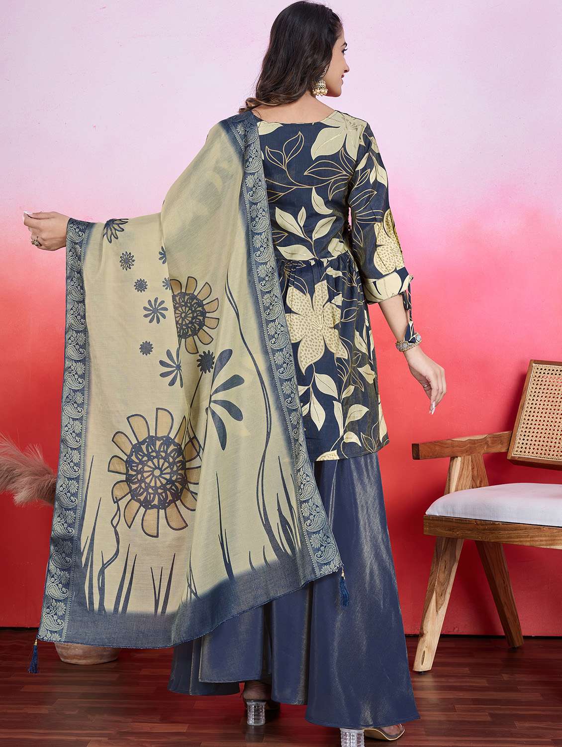 women three quarter sleeve kurta palazzo with dupatta set - 21766919 - Standard Image - 2