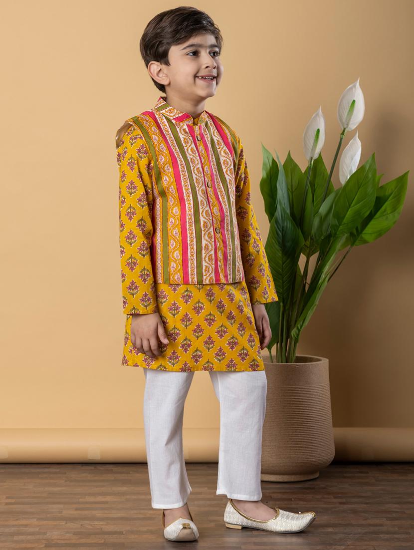 boys printed long sleeves kurta pyjama with jacket set - 21766948 - Standard Image - 2