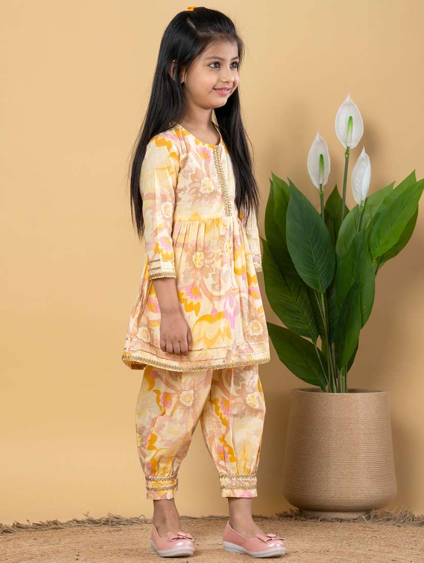 girls three quarter sleeve kurta salwar set - 21766963 -  Standard Image - 2