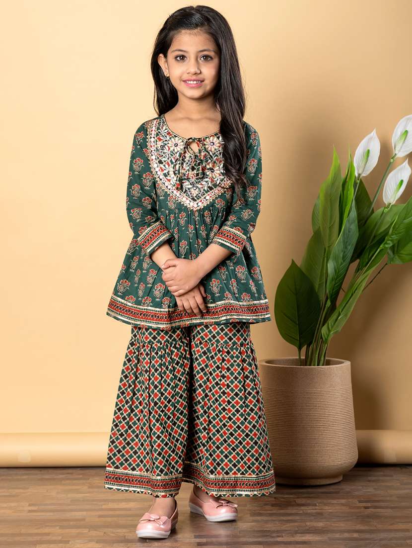 girls three quarter sleeve kurta sharara set