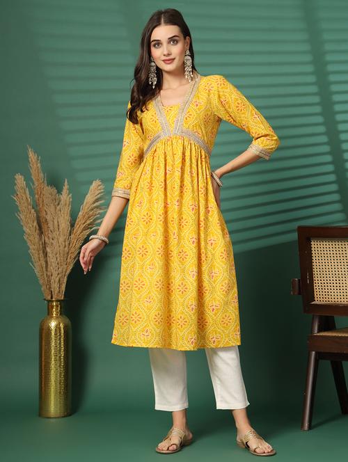 women three quarter sleeve a-line kurta - 21767266 -  Standard Image - 0