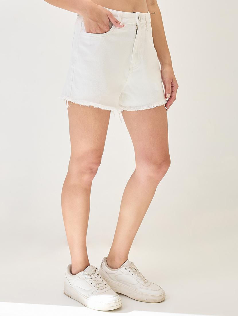 globus women white slim fit mid-rise frayed hem denim shorts - 21767521 - Standard Image - 2