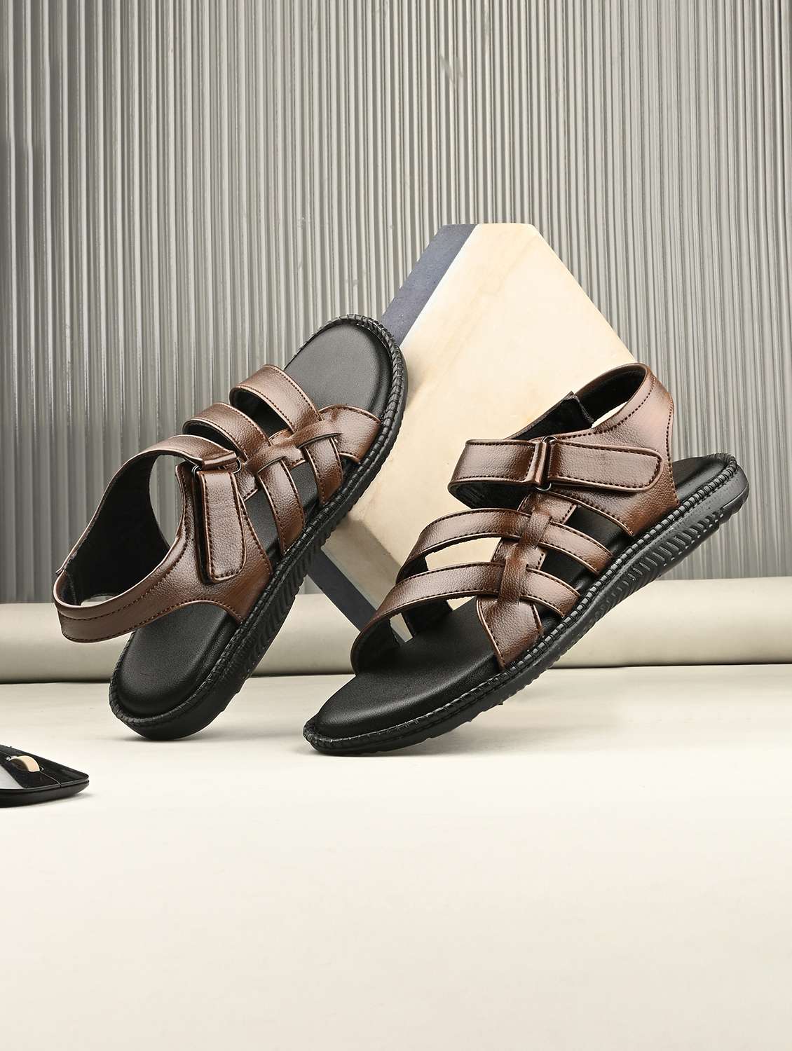 men brown back strap sandal