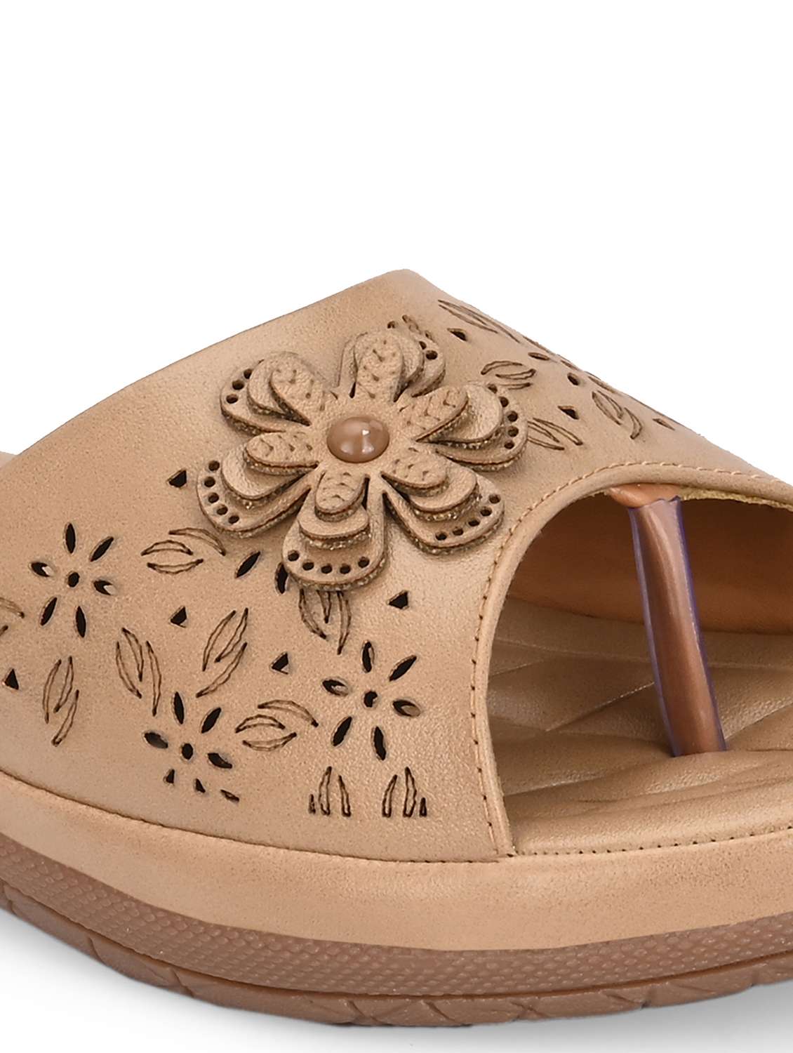 women cutwork detailed toe separator flats - 21767954 -  Standard Image - 7