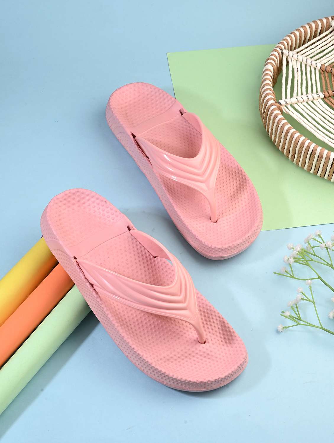 women solid slip on flip flop