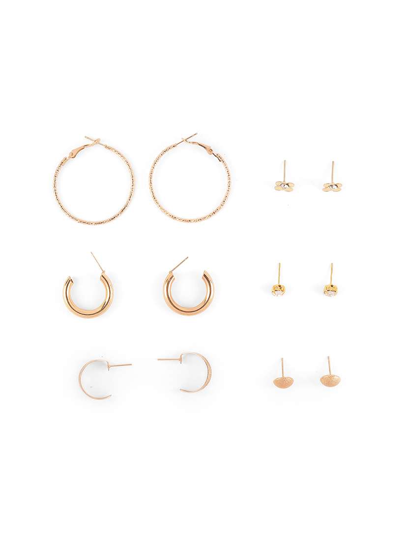 gold alloy earrings - 21775436 -  Standard Image - 2