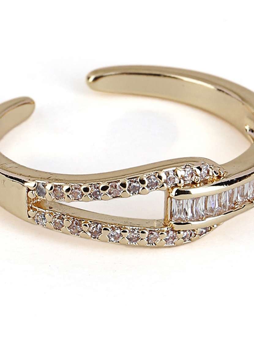 women gold alloy finger ring - 21775596 -  Standard Image - 2