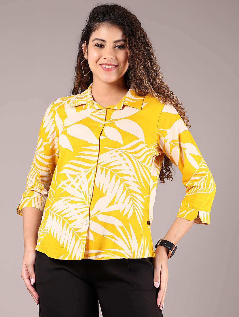 women printed collared regular shirt