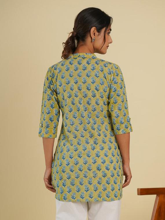 women three quarter sleeve straight kurti - 21784826 - Standard Image - 2