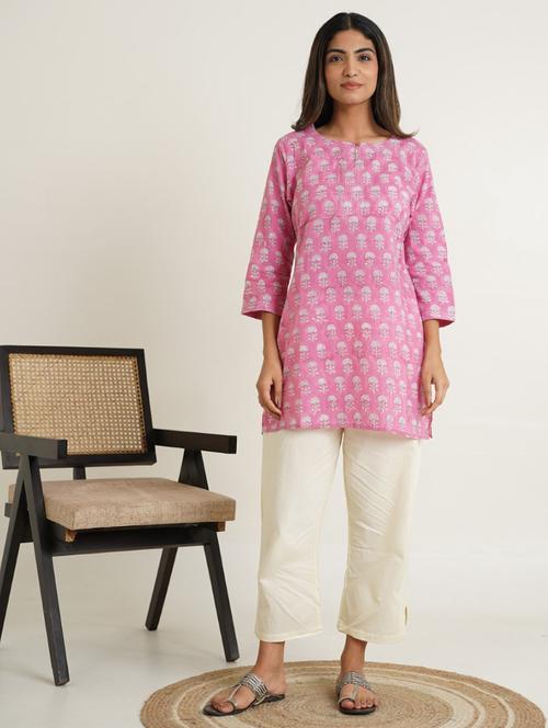 women three quarter sleeve straight kurti - 21784831 - Standard Image - 0