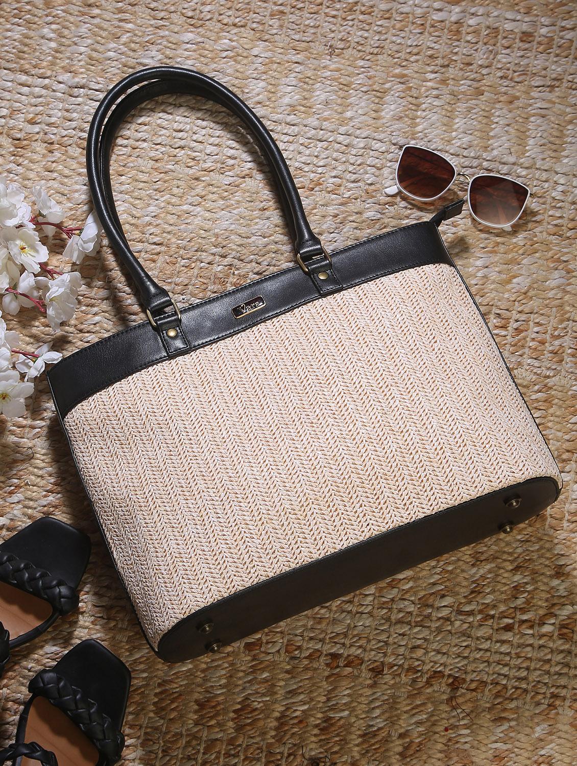 women zip closure casual handbag - 21785016 -  Zoom Image - 0